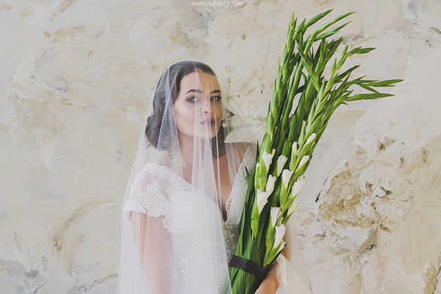 Фотопроект Blogger Bride. Часть 2, восточная невеста с букетом