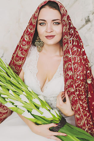 Фотопроект Blogger Bride. Часть 2, восточная невеста с цветами