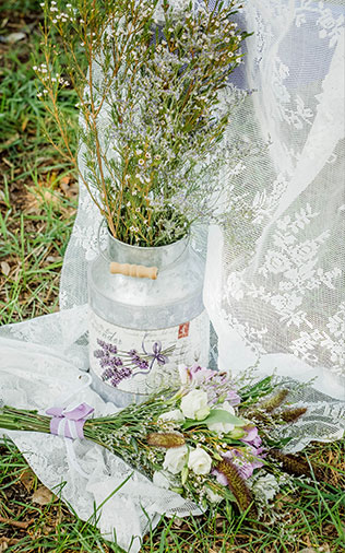 Фотопроект Blogger Bride. Часть 2, бидон с цветами