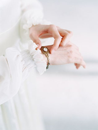 Последний штрих: как выбрать браслет на свадьбу 