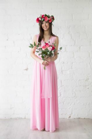 Советует BridesTeam: варианты вырезов для платьев подружек невесты 