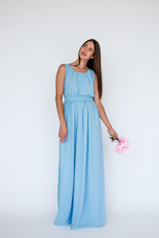 Советует BridesTeam: варианты вырезов для платьев подружек невесты 