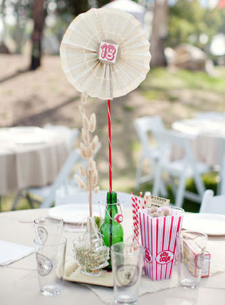 бумажные веера на свадьбе, номер стола
