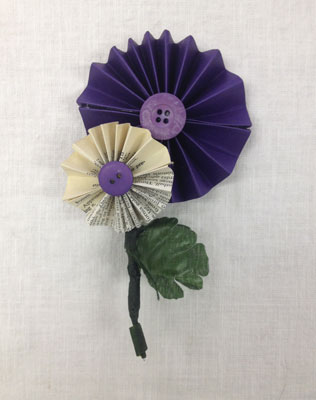 бумажные веера на свадьбе, бумажная бутоньерка жениха