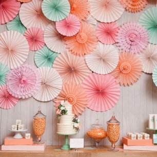 Вдохновение: бумажные веера в декоре свадьбы