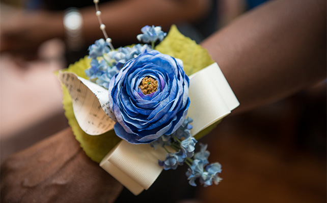 Бутоньерки подружек невесты