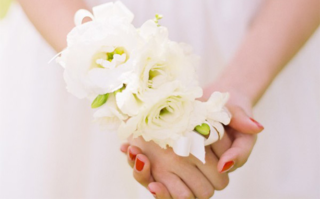 Бутоньерки подружек невесты