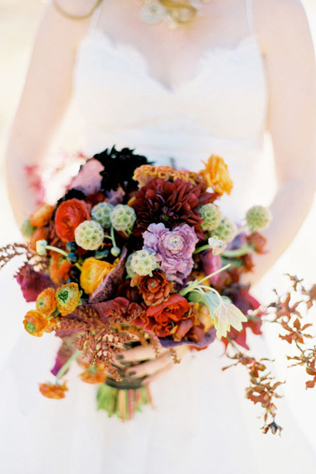 40 букетов невесты в темных тонах 