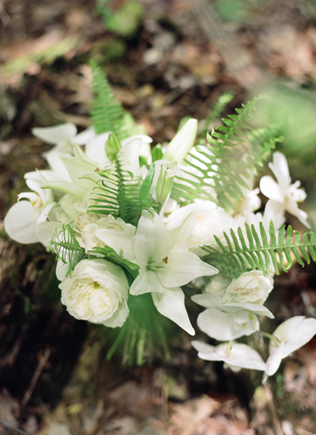 Букет невесты: что символизируют любимые цветы? Лилии