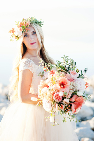 Сама нежность: свадебные букеты с пионовидными розами 