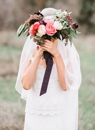 Сама нежность: свадебные букеты с пионовидными розами 