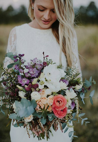 Вдохновение: 36 свадебных букетов в стиле бохо 