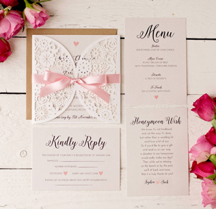 Бумажное кружево: свадебная полиграфия с узорами  