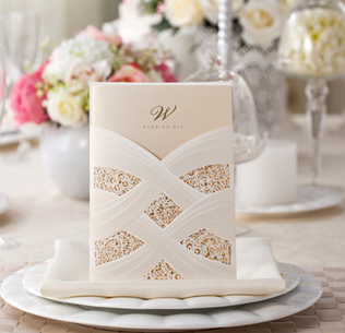 Бумажное кружево: свадебная полиграфия с узорами  