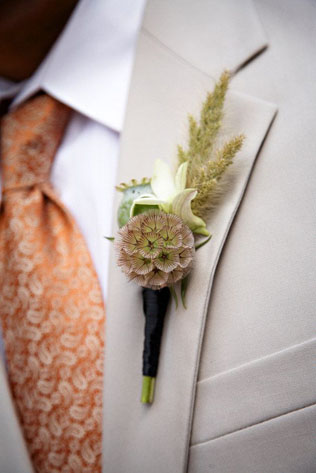 90 вариантов бутоньерок для осенней свадьбы 