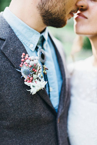 90 вариантов бутоньерок для осенней свадьбы 