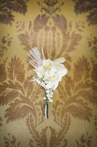 Идеальное сочетание: золотой и черный цвет для новогодней свадьбы 