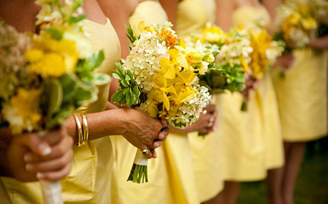 цитрусовая свадьба, подружки невесты в желтом