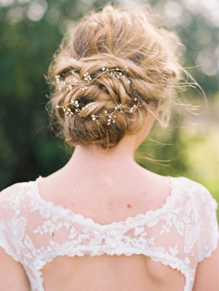 Цветочные веточки: 38 идей для весенней свадебной прически 