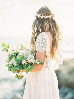 Цветочные веточки: 38 идей для весенней свадебной прически 