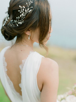 Цветочные веточки: 38 идей для весенней свадебной прически 