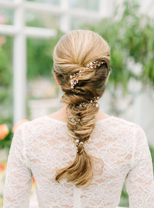 Цветочные веточки: 38 идей для весенней свадебной прически 
