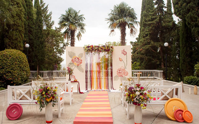 свадебная церемония в Крыму, свадебная площадка «Райский уголок» в Форосе