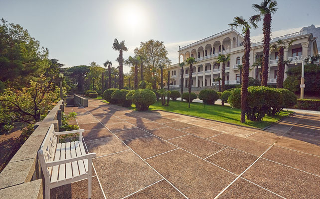 свадьба в Крыму, территория бутик-отеля «Дача Рахманинов»