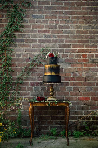 Dark Romance: 60 идей для свадьбы накануне Хэллоуина 