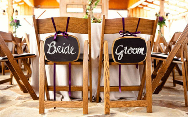 Декор стульев с помощью деревянных дощечек