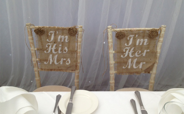 Декор стульев с помощью ткани