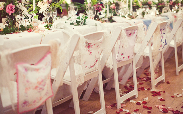 Декор стульев с помощью ткани