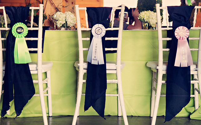 Декор стульев с помощью ткани