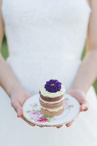 Сладкая свадьба: 60 вариантов декора капкейков, капкейк с цветком