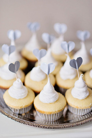 Сладкая свадьба: 60 вариантов декора капкейков, капкейки с сердечками