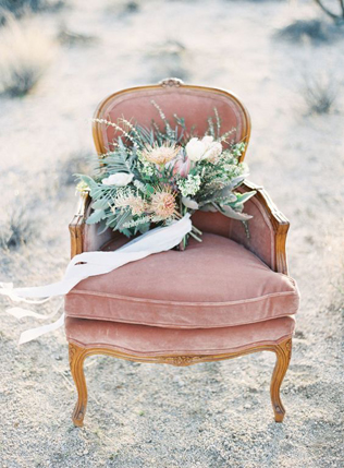 Особый шик: свадебный декор из бархата 