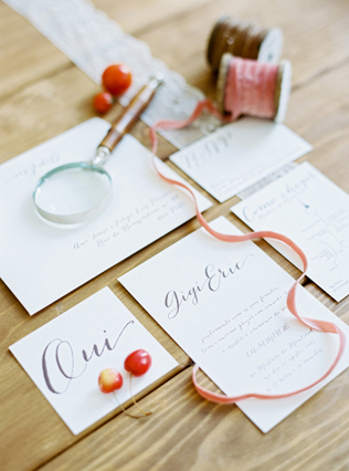 Особый шик: свадебный декор из бархата 