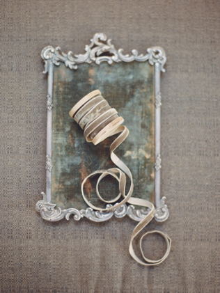 Особый шик: свадебный декор из бархата 