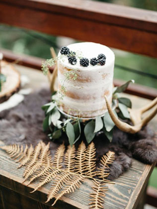 5 сладких трендов: декор для свадебного торта 