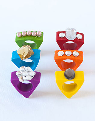 Детский стол на свадьбе, поделки - колечки