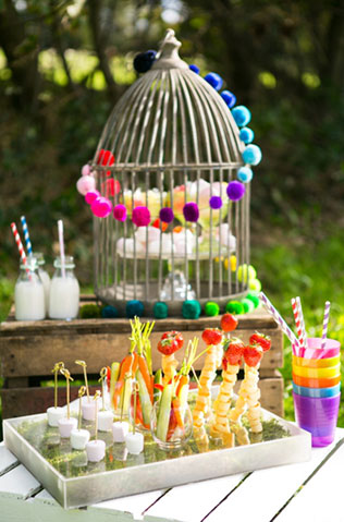 Детский стол на свадьбе, канапе для детей