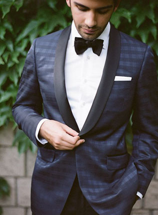 Долой черный цвет: 35 стильных свадебных костюмов 