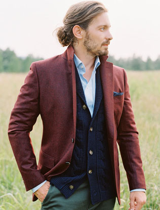 Долой черный цвет: 35 стильных свадебных костюмов 