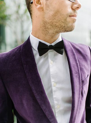 Долой черный цвет: 35 стильных свадебных костюмов 