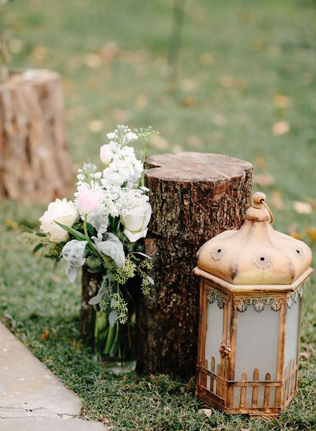 Свадьба в деталях: дорожка к алтарю под открытым небом 