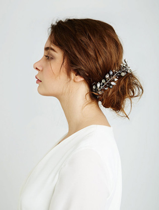 зимний образ невесты, аксессуары для волос для зимней невесты
