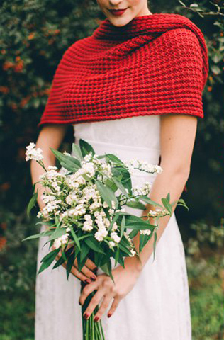 Дух Рождества: зимняя свадьба в ярко-красных тонах 