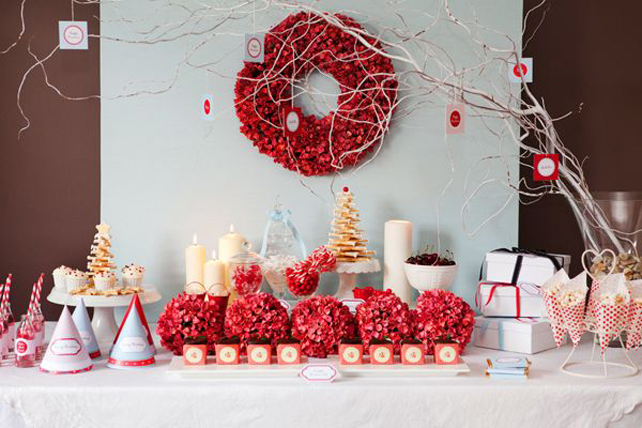 Дух Рождества: зимняя свадьба в ярко-красных тонах 
