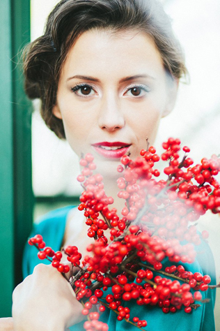 Дух Рождества: зимняя свадьба в ярко-красных тонах 