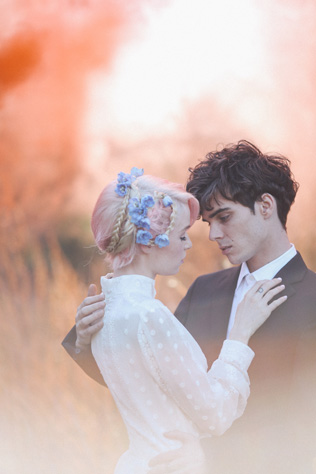 Свадебный тренд: цветные дымовые шашки 